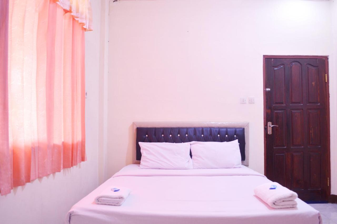 Hotel Yuriko Bukittinggi Buitenkant foto