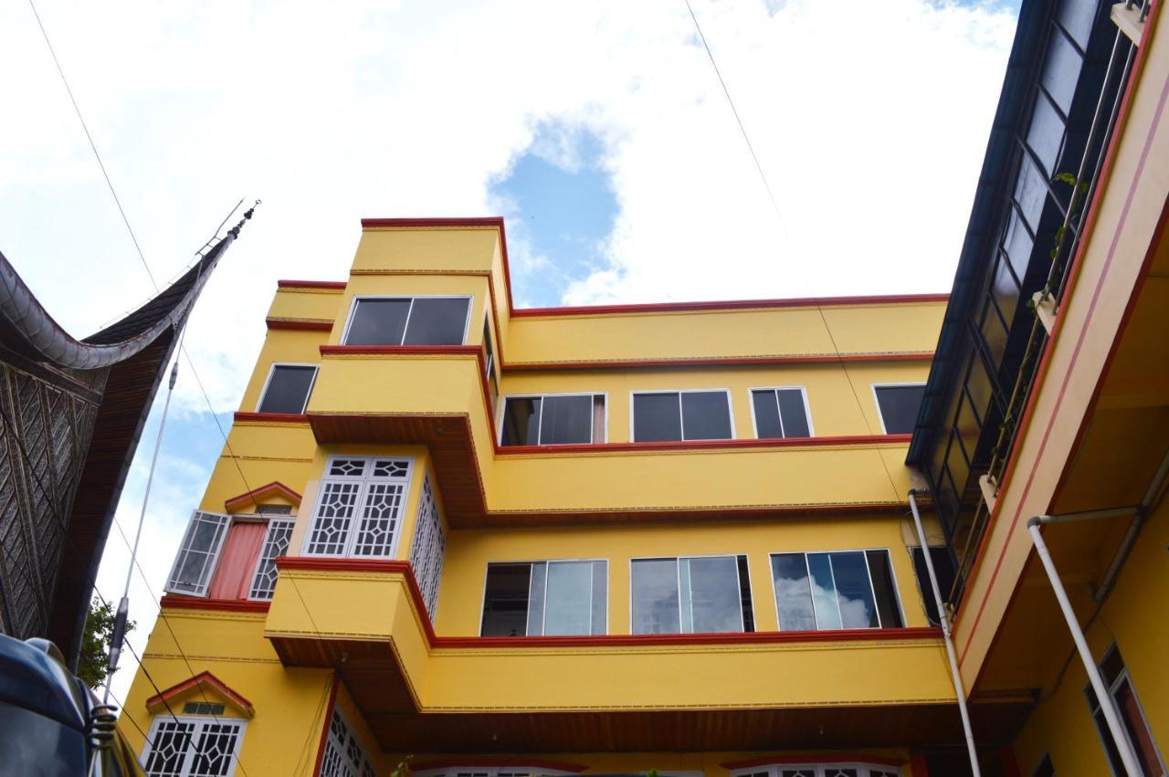 Hotel Yuriko Bukittinggi Buitenkant foto